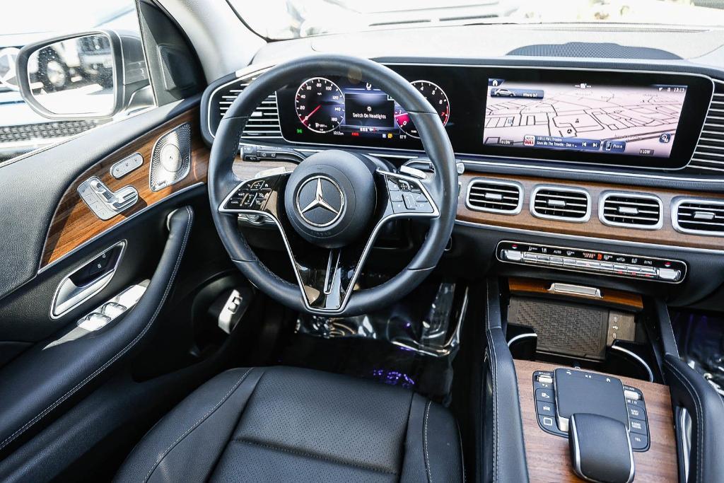 used 2025 Mercedes-Benz GLE 350 car, priced at $59,990