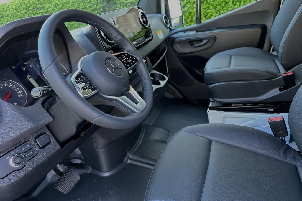 new 2024 Mercedes-Benz Sprinter 2500 car, priced at $63,698