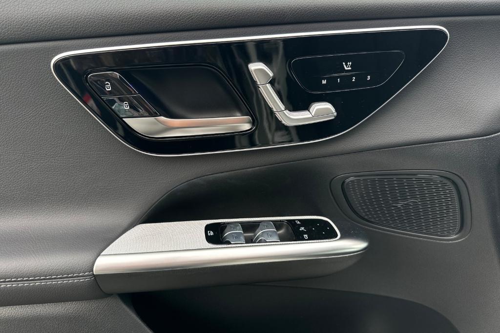 new 2025 Mercedes-Benz GLC 300 car, priced at $51,035