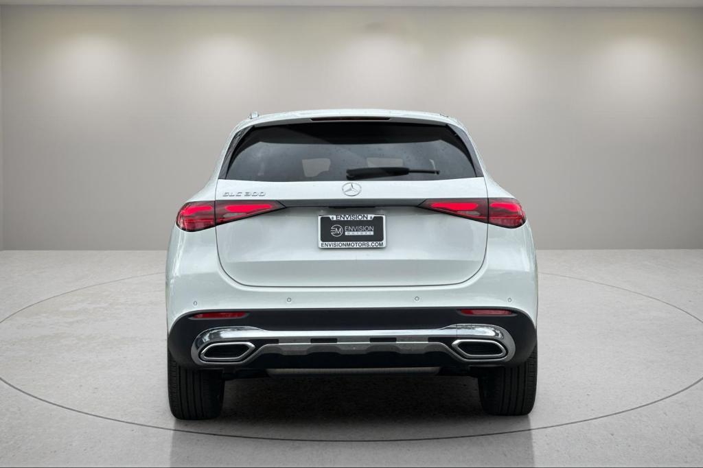 new 2025 Mercedes-Benz GLC 300 car, priced at $51,035