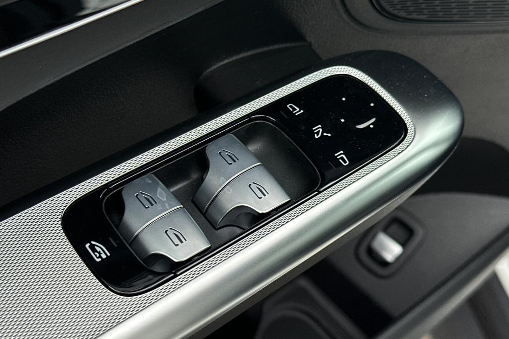 new 2025 Mercedes-Benz GLC 300 car, priced at $51,035