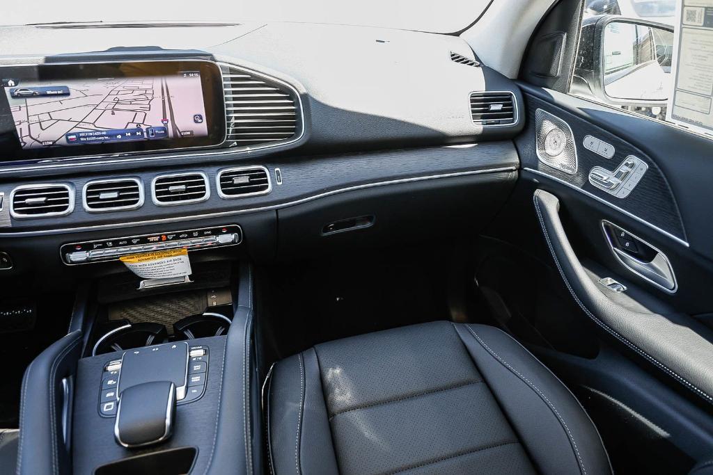 new 2026 Mercedes-Benz GLE 450 car, priced at $85,985