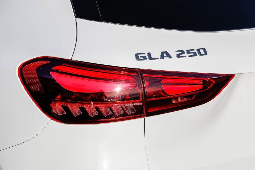 used 2025 Mercedes-Benz GLA 250 car, priced at $38,990