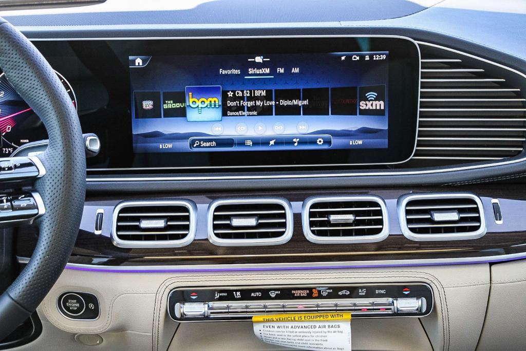 new 2026 Mercedes-Benz GLS 580 car