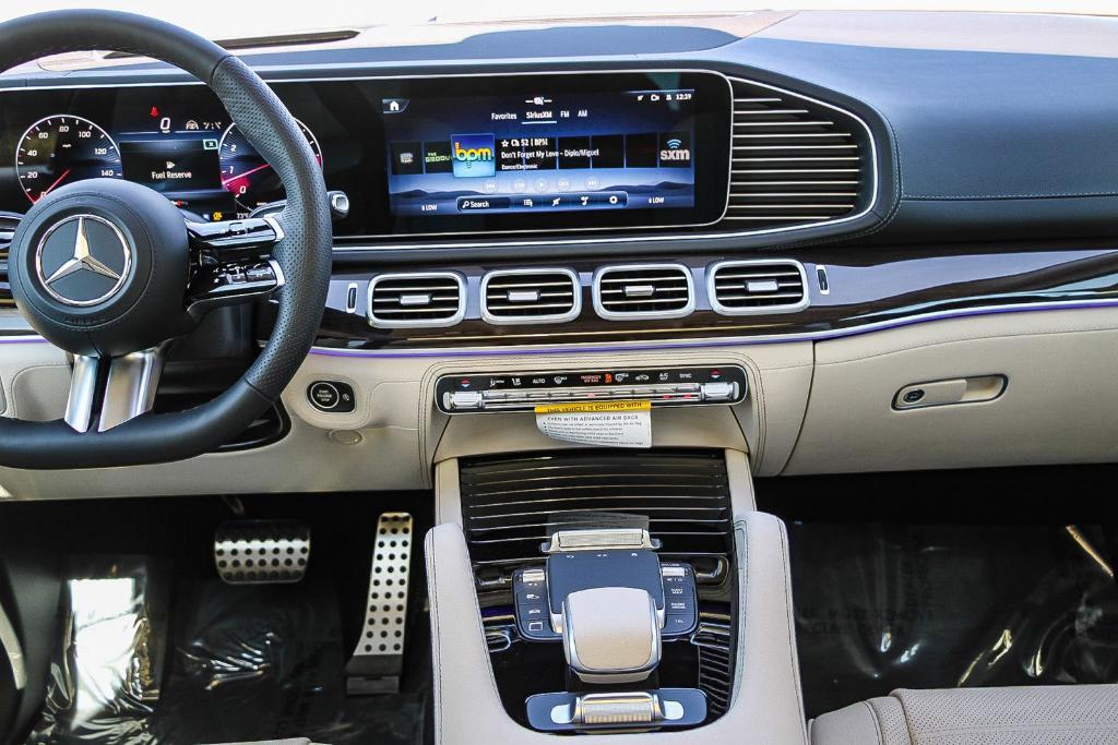 new 2026 Mercedes-Benz GLS 580 car