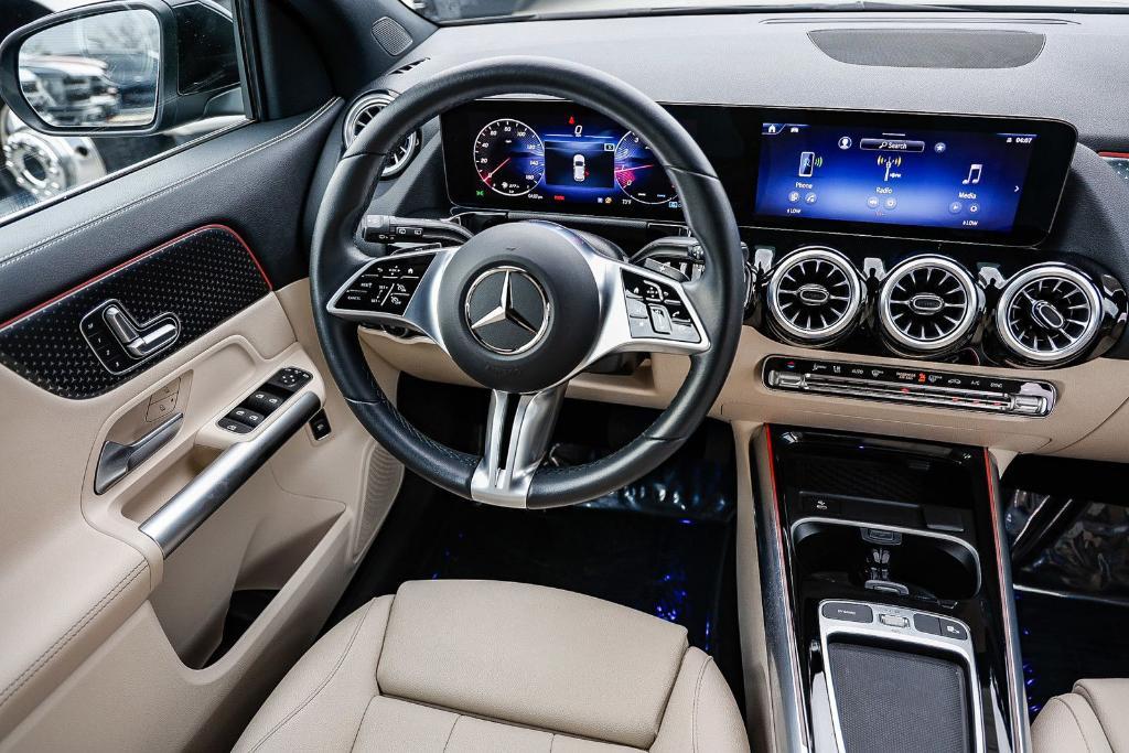 used 2025 Mercedes-Benz GLA 250 car, priced at $39,990