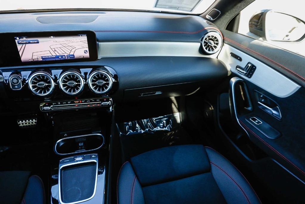 new 2024 Mercedes-Benz CLA 250 car, priced at $52,940