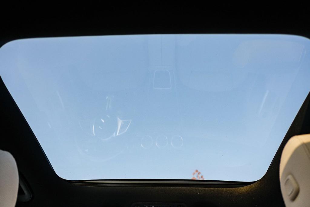 used 2025 Mercedes-Benz GLA 250 car, priced at $36,990