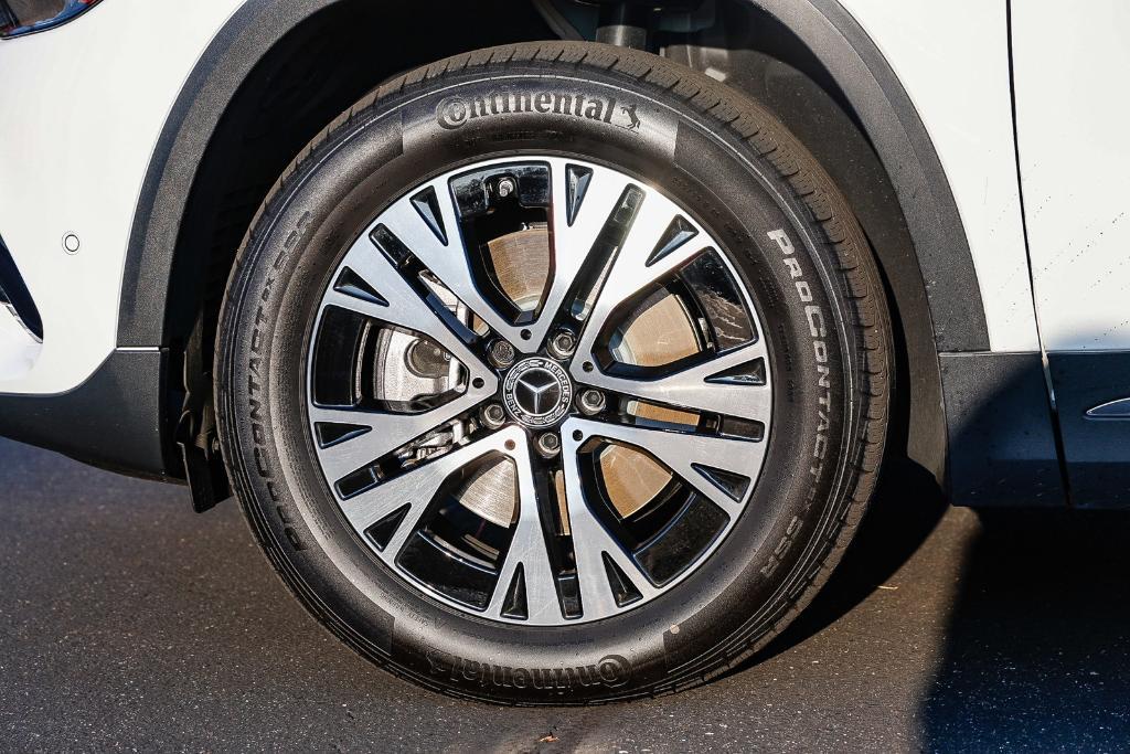 used 2025 Mercedes-Benz GLA 250 car, priced at $40,990