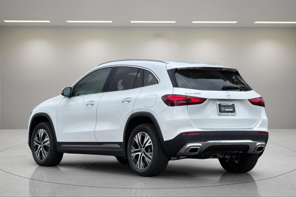 new 2025 Mercedes-Benz GLA 250 car, priced at $46,195
