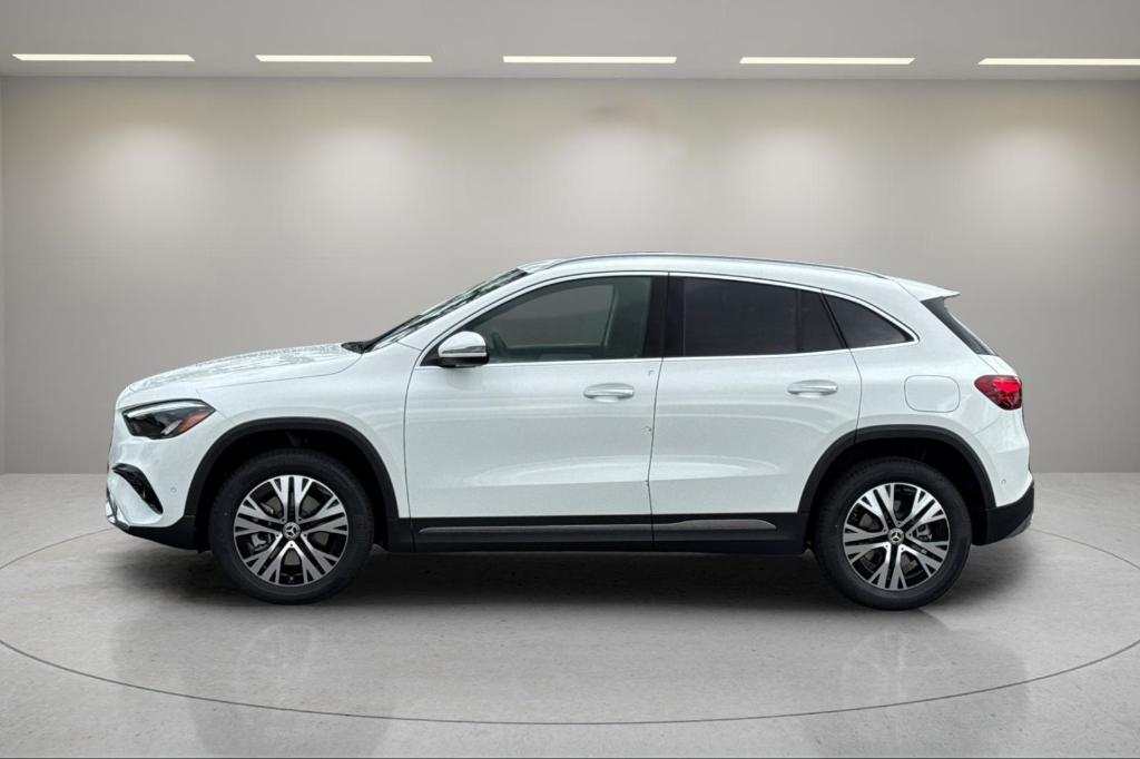 new 2025 Mercedes-Benz GLA 250 car, priced at $46,195