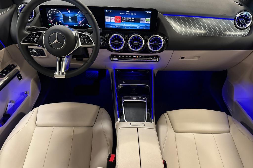 new 2025 Mercedes-Benz GLA 250 car, priced at $46,195