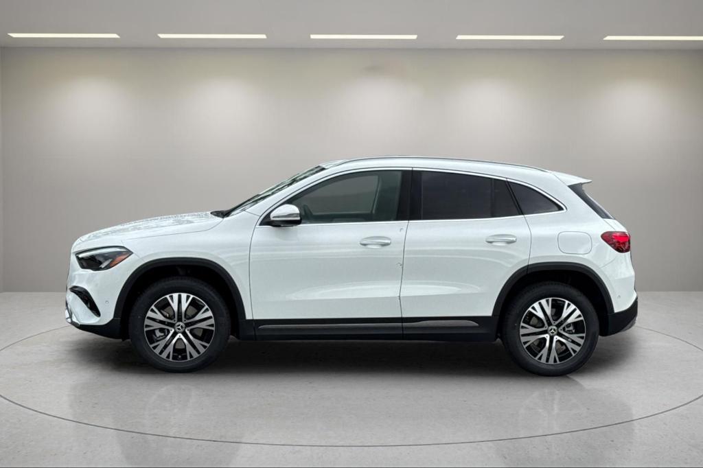 new 2025 Mercedes-Benz GLA 250 car, priced at $46,195