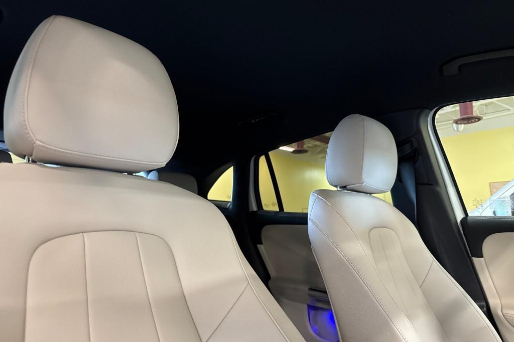 new 2025 Mercedes-Benz GLA 250 car, priced at $46,195