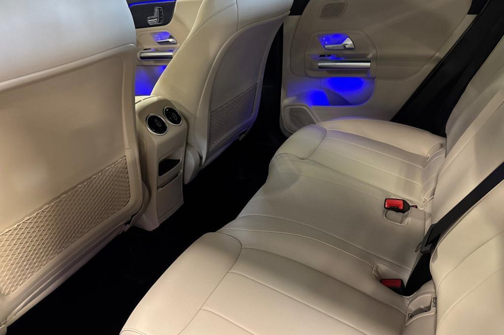 new 2025 Mercedes-Benz GLA 250 car, priced at $46,195