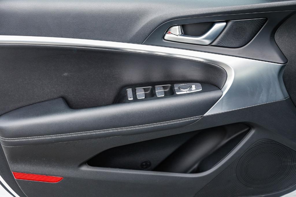 used 2025 Genesis G70 car, priced at $31,990