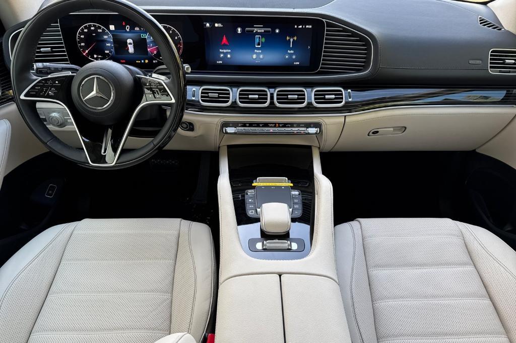 new 2025 Mercedes-Benz GLE 580 car, priced at $113,295