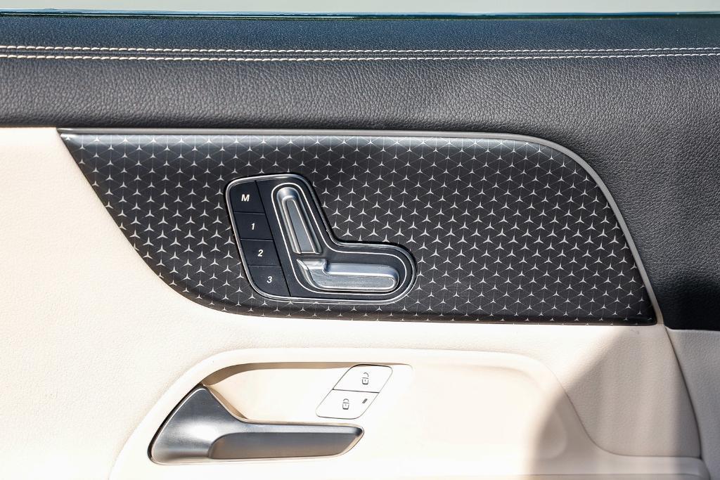 used 2025 Mercedes-Benz GLA 250 car, priced at $39,990