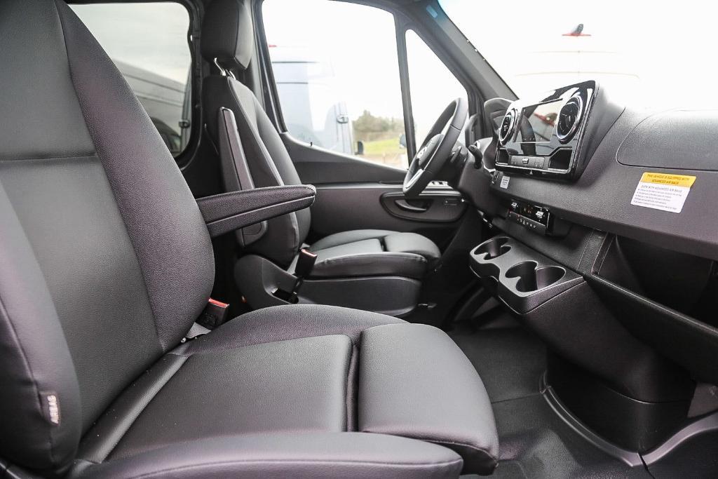 new 2024 Mercedes-Benz Sprinter 2500 car, priced at $73,844