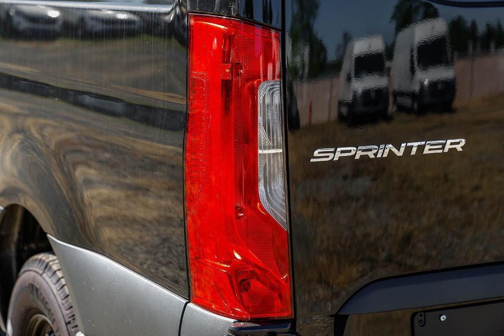 new 2025 Mercedes-Benz Sprinter 2500 car