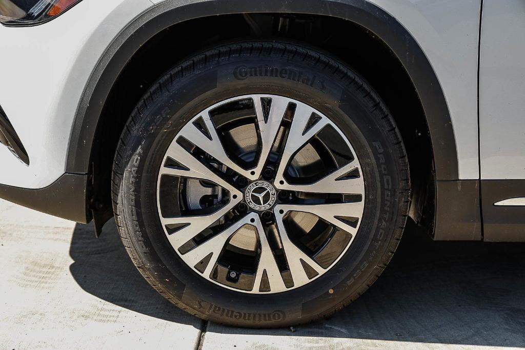 new 2026 Mercedes-Benz GLA 250 car, priced at $45,395