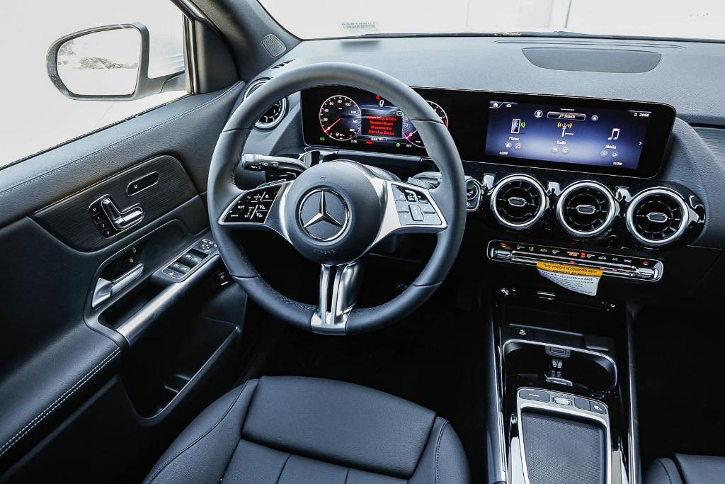 new 2026 Mercedes-Benz GLA 250 car, priced at $45,395