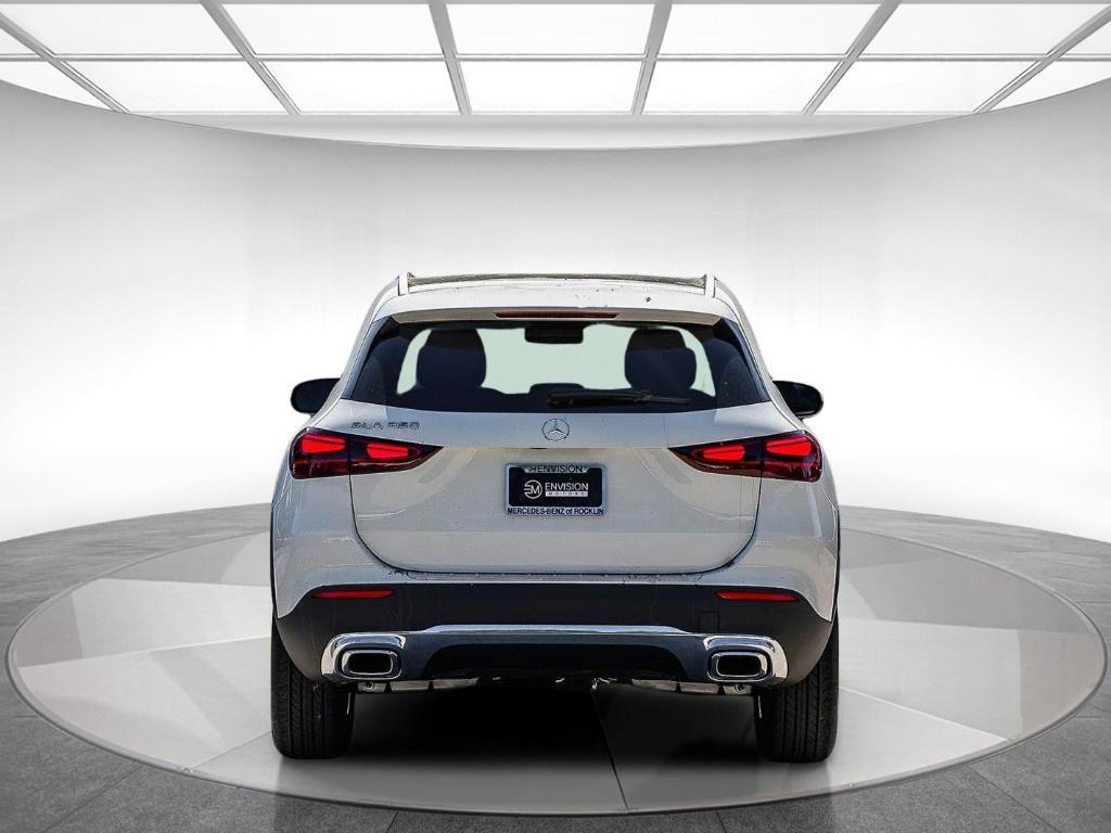 new 2026 Mercedes-Benz GLA 250 car, priced at $45,395