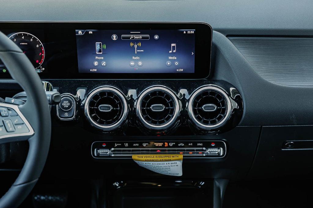 new 2026 Mercedes-Benz GLA 250 car, priced at $45,395