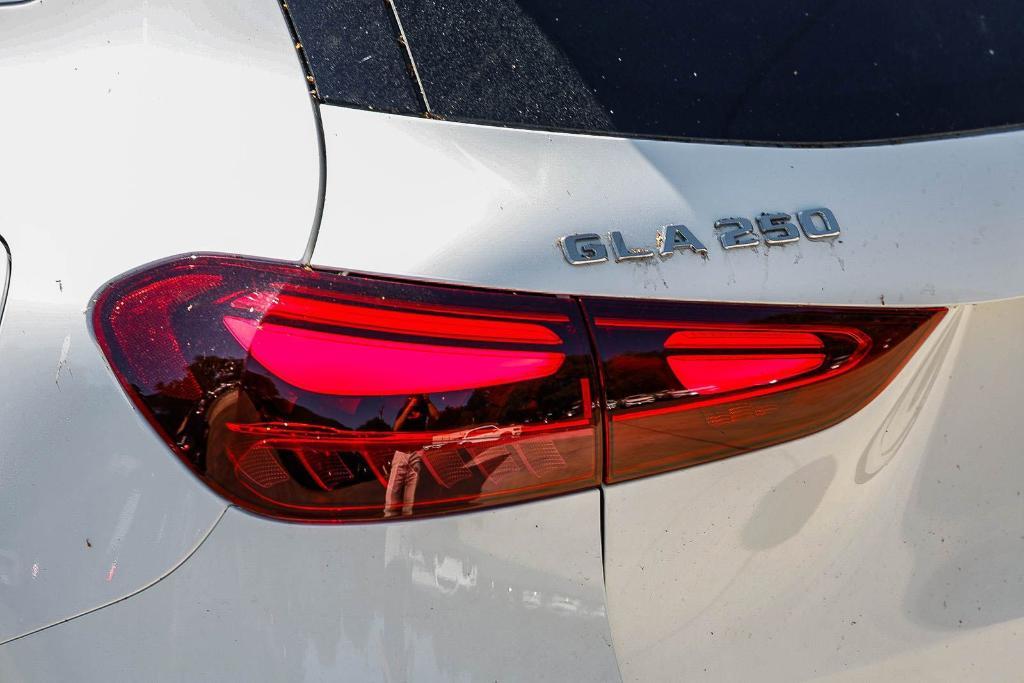 new 2026 Mercedes-Benz GLA 250 car, priced at $45,395