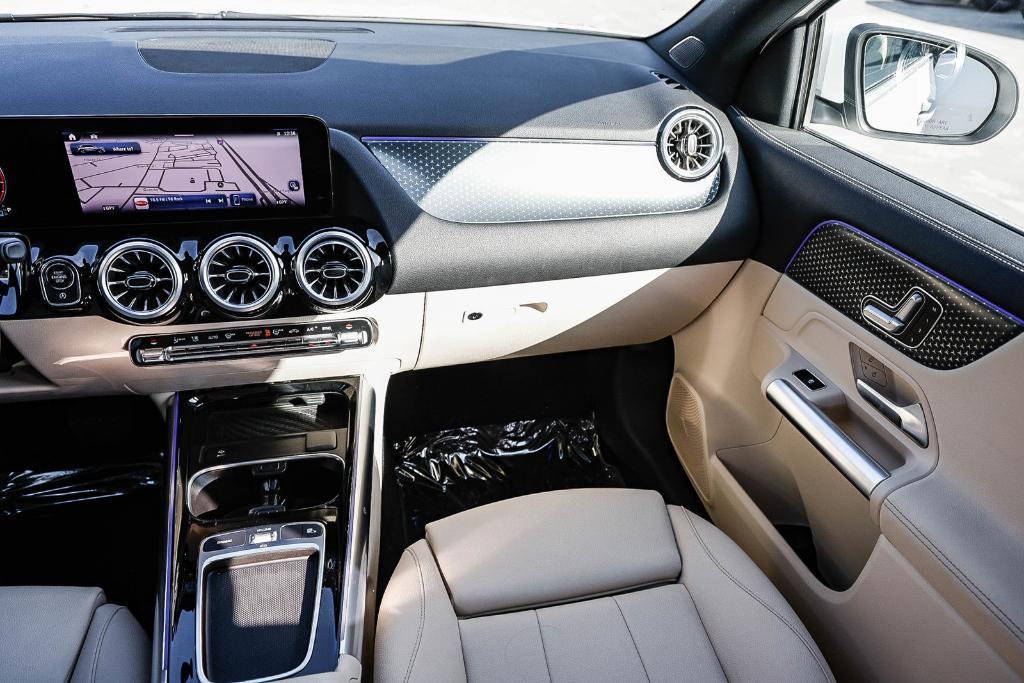 used 2025 Mercedes-Benz GLA 250 car, priced at $40,490