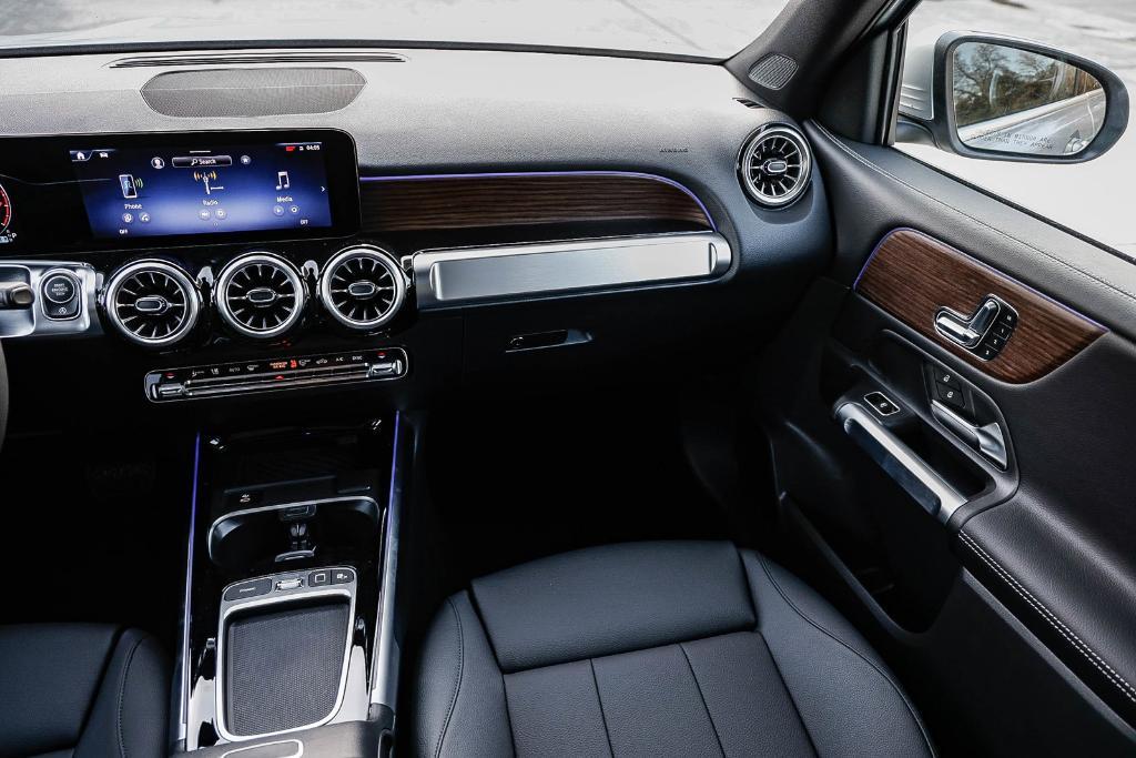 new 2026 Mercedes-Benz GLB 250 car, priced at $49,325