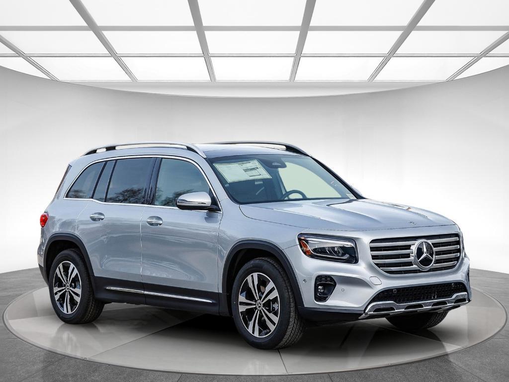 new 2026 Mercedes-Benz GLB 250 car, priced at $49,325