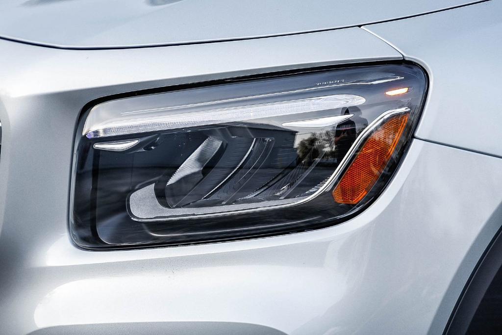 new 2026 Mercedes-Benz GLB 250 car, priced at $49,325