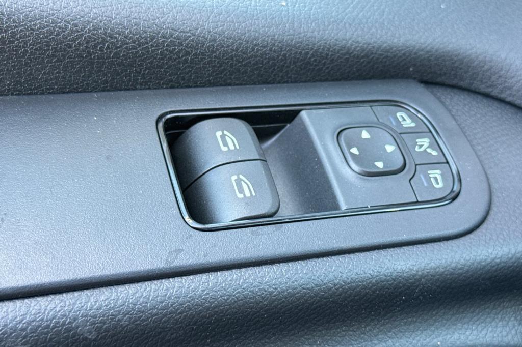 new 2025 Mercedes-Benz Sprinter 2500 car