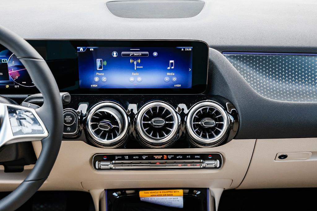 new 2026 Mercedes-Benz GLA 250 car, priced at $51,040