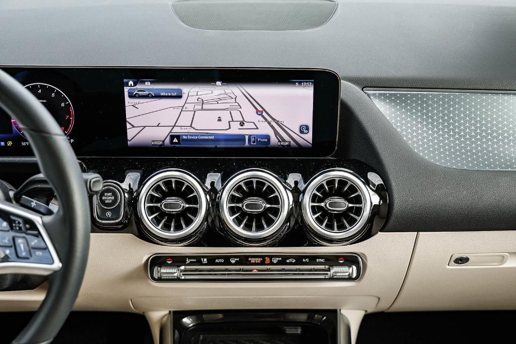 used 2025 Mercedes-Benz GLA 250 car, priced at $36,990