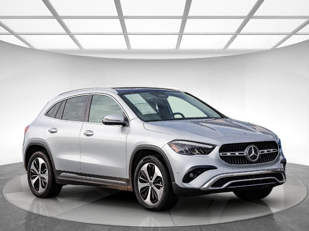used 2025 Mercedes-Benz GLA 250 car, priced at $36,990