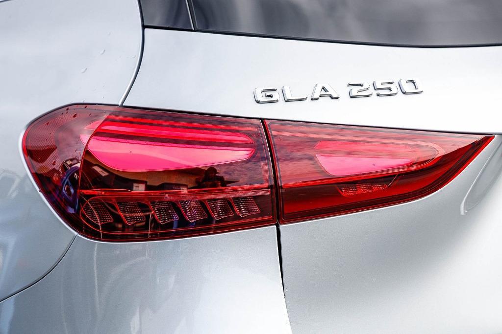 used 2025 Mercedes-Benz GLA 250 car, priced at $36,990