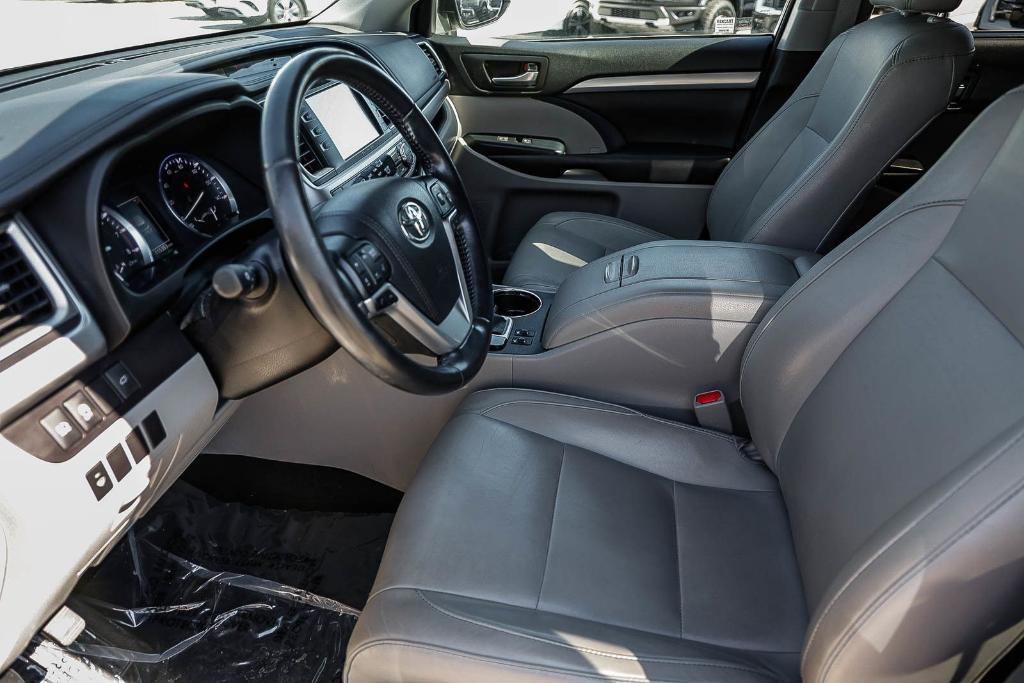 used 2017 Toyota Highlander car, priced at $22,490