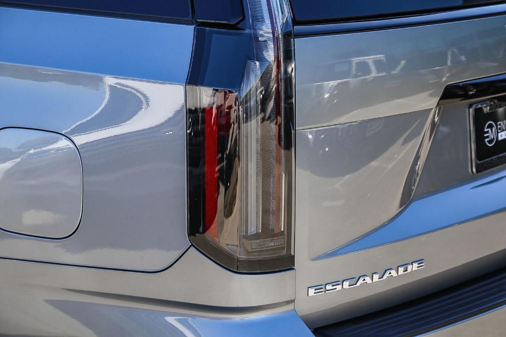 used 2025 Cadillac Escalade ESV car, priced at $117,527