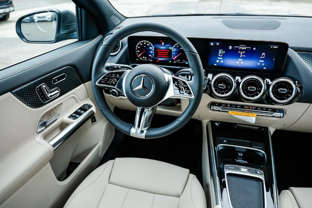 new 2026 Mercedes-Benz GLA 250 car, priced at $45,380