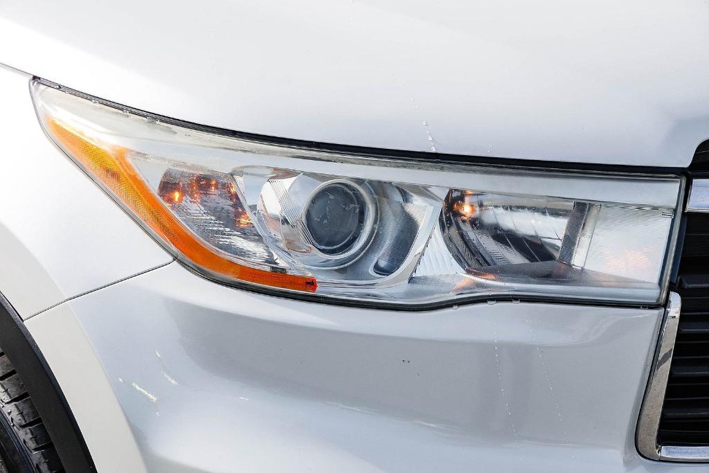used 2014 Toyota Highlander car, priced at $14,588