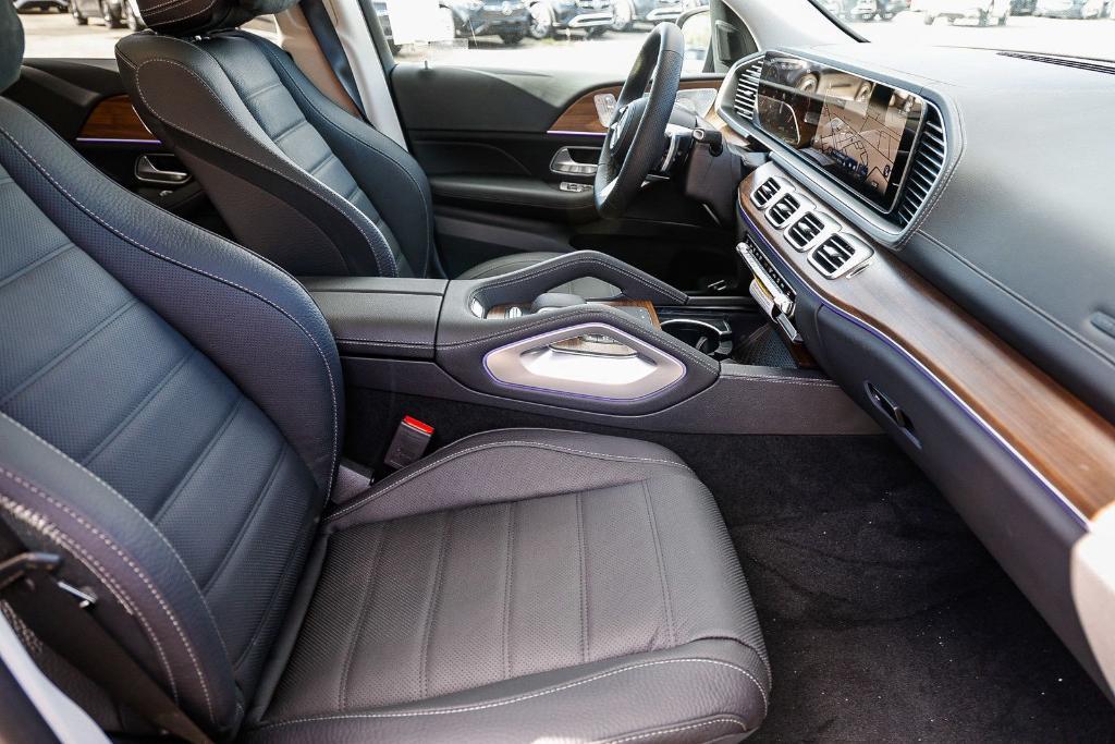 new 2026 Mercedes-Benz GLS 450 car, priced at $103,255