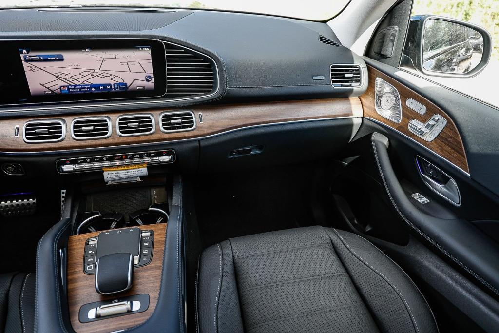 new 2026 Mercedes-Benz GLS 450 car, priced at $103,255