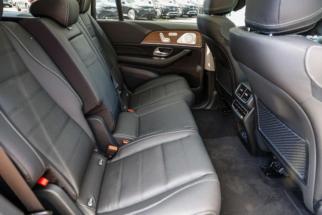 new 2026 Mercedes-Benz GLS 450 car, priced at $103,255