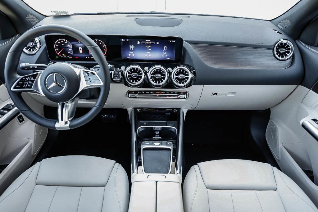 new 2026 Mercedes-Benz GLA 250 car, priced at $50,090