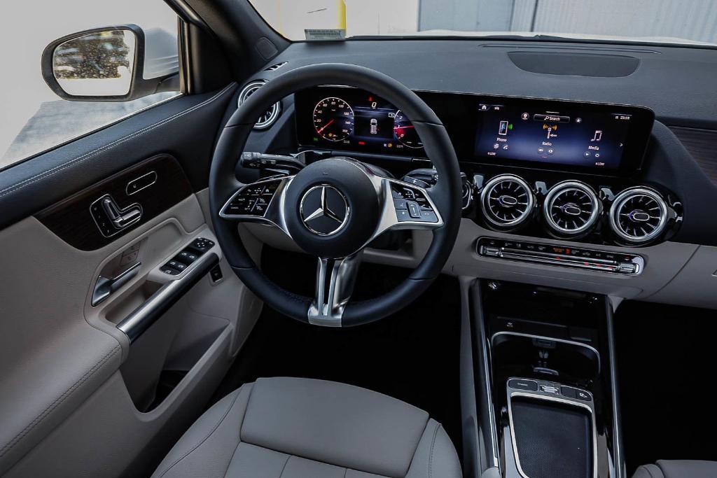new 2026 Mercedes-Benz GLA 250 car, priced at $50,090