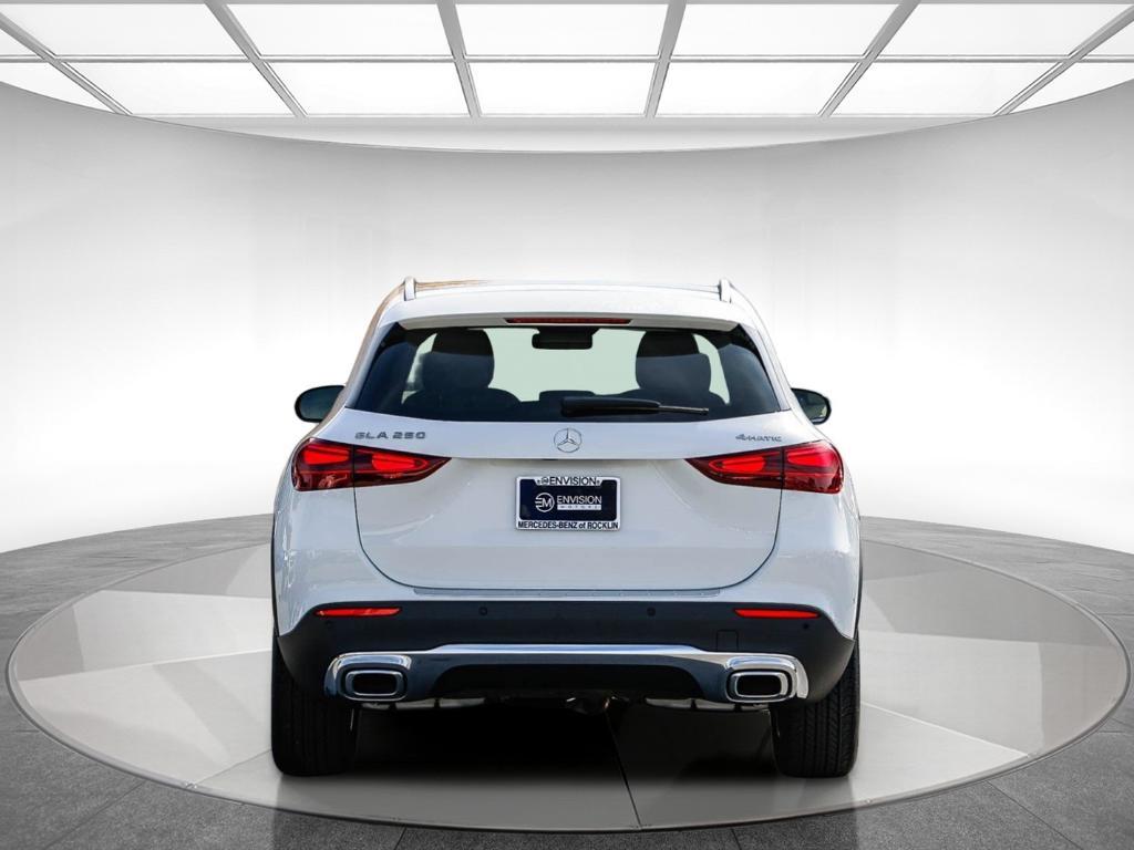 used 2025 Mercedes-Benz GLA 250 car, priced at $35,990