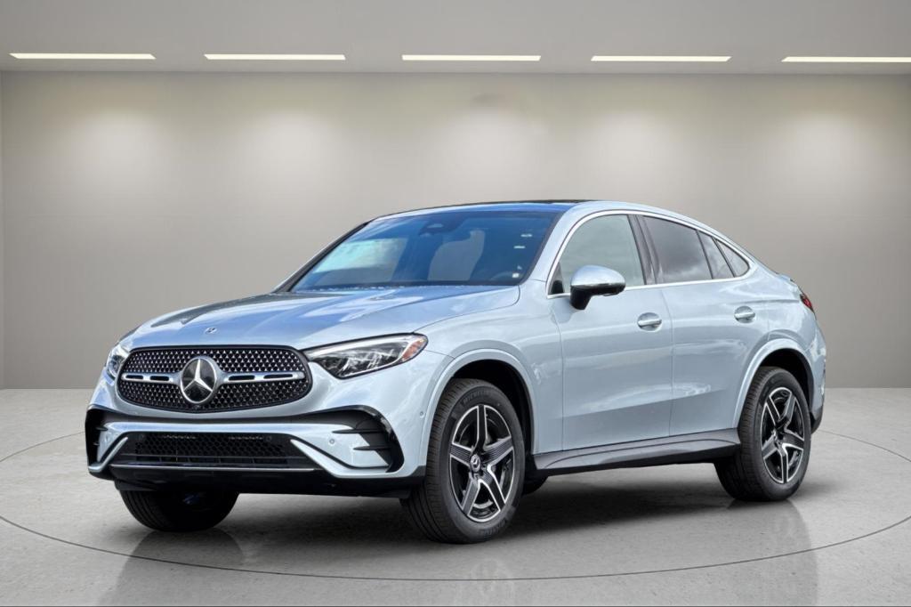 new 2026 Mercedes-Benz GLC 300 car