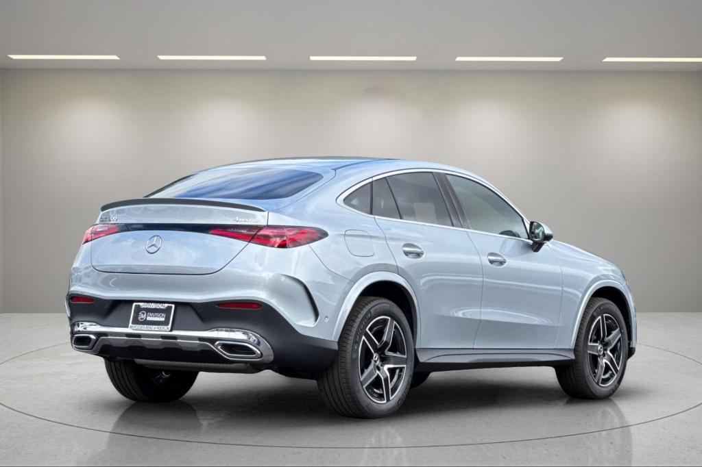 new 2026 Mercedes-Benz GLC 300 car